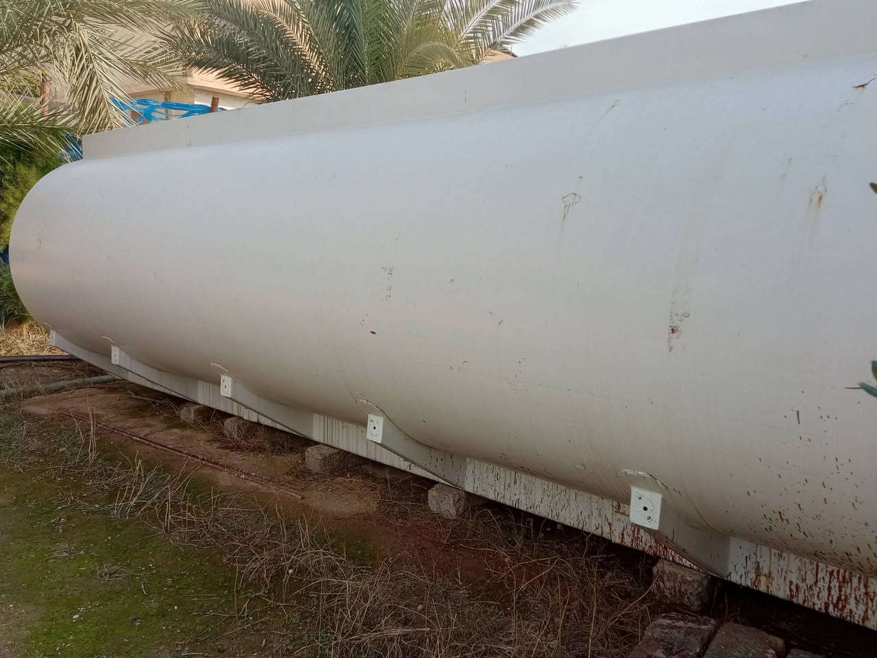 تانكي ماء للبيع سعة ٣٥ الف لتر ماء حالة جيد جداً صالح للشرب شرط المكان العلم//***********
