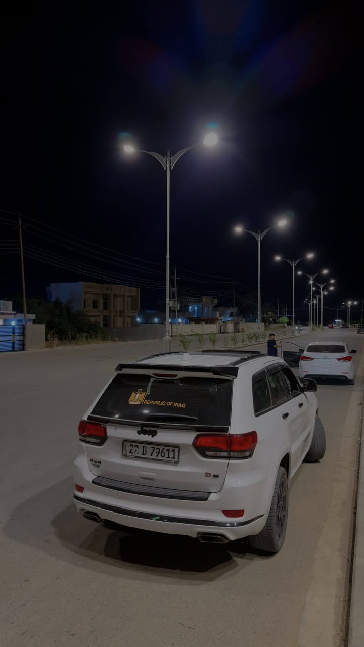 جيب 2022s 
5 راكب
210.000 km
فول مواصفات داخل احمر جلد 
مقاعد امامي كهرباء
رادار امامي 
بانوراما 
حادثها 
جاملغ وربع البنيد وبي دي ار جاملغ خلفي
السعر 235 ورقه وبي ماجل بسيط جداً 
التواصل على الرقم فقط ***********

