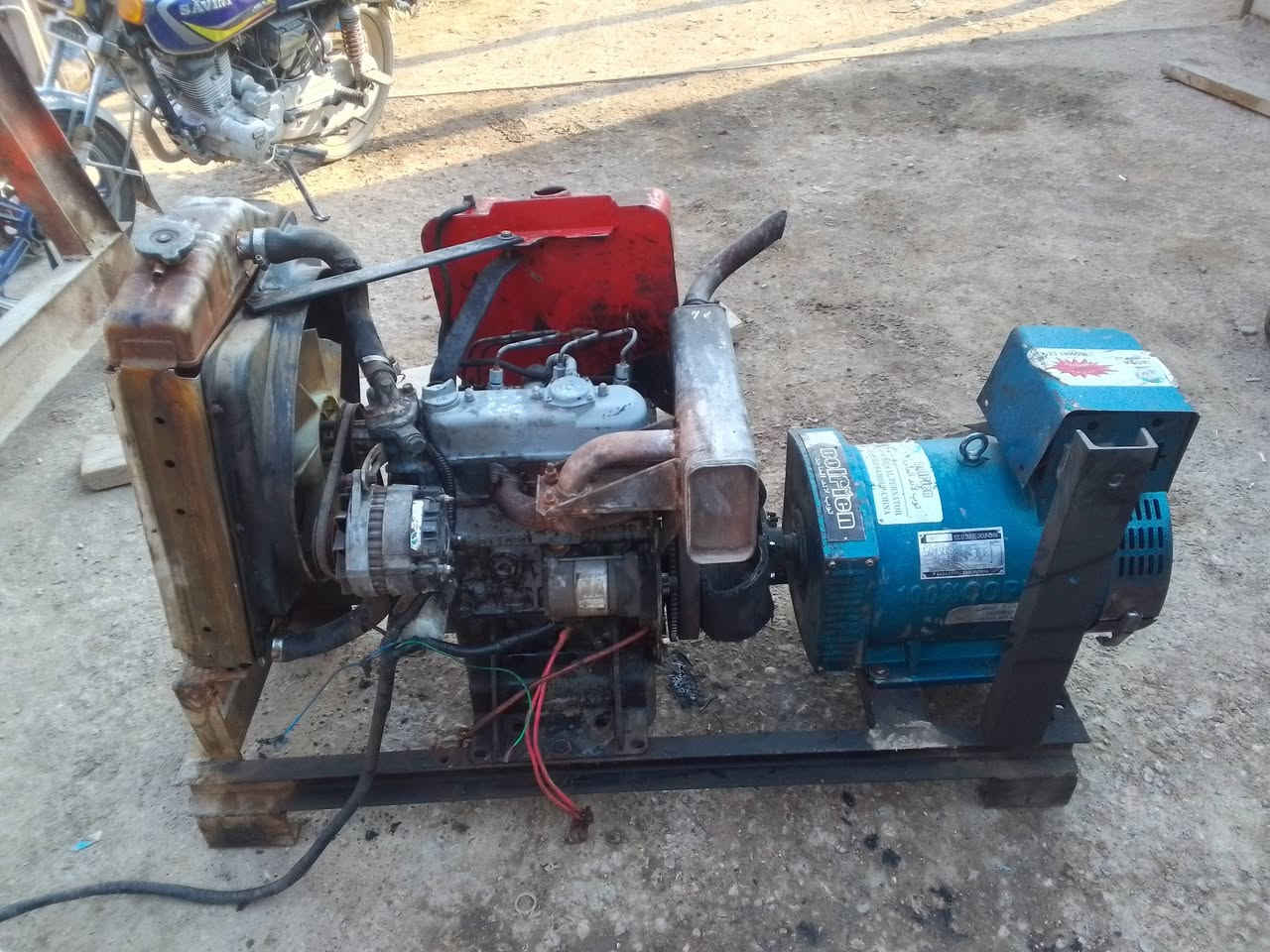 السلام عليكم مولد كابوته 1105 - 7 كيفي ومولد لستر بتر 13 كيفي ومحرك(13KV) كابوته4 بستم ومحركات ينمر ثلاثه بستم واثنين بستم ومحركات سكاي ثلاثه بستم ورؤس توليد 15 كيفي ثري فيز  للبيع العنوان الصويره للاستفسار اتصال على الرقم  التالي: 6225965 0780 /***********
