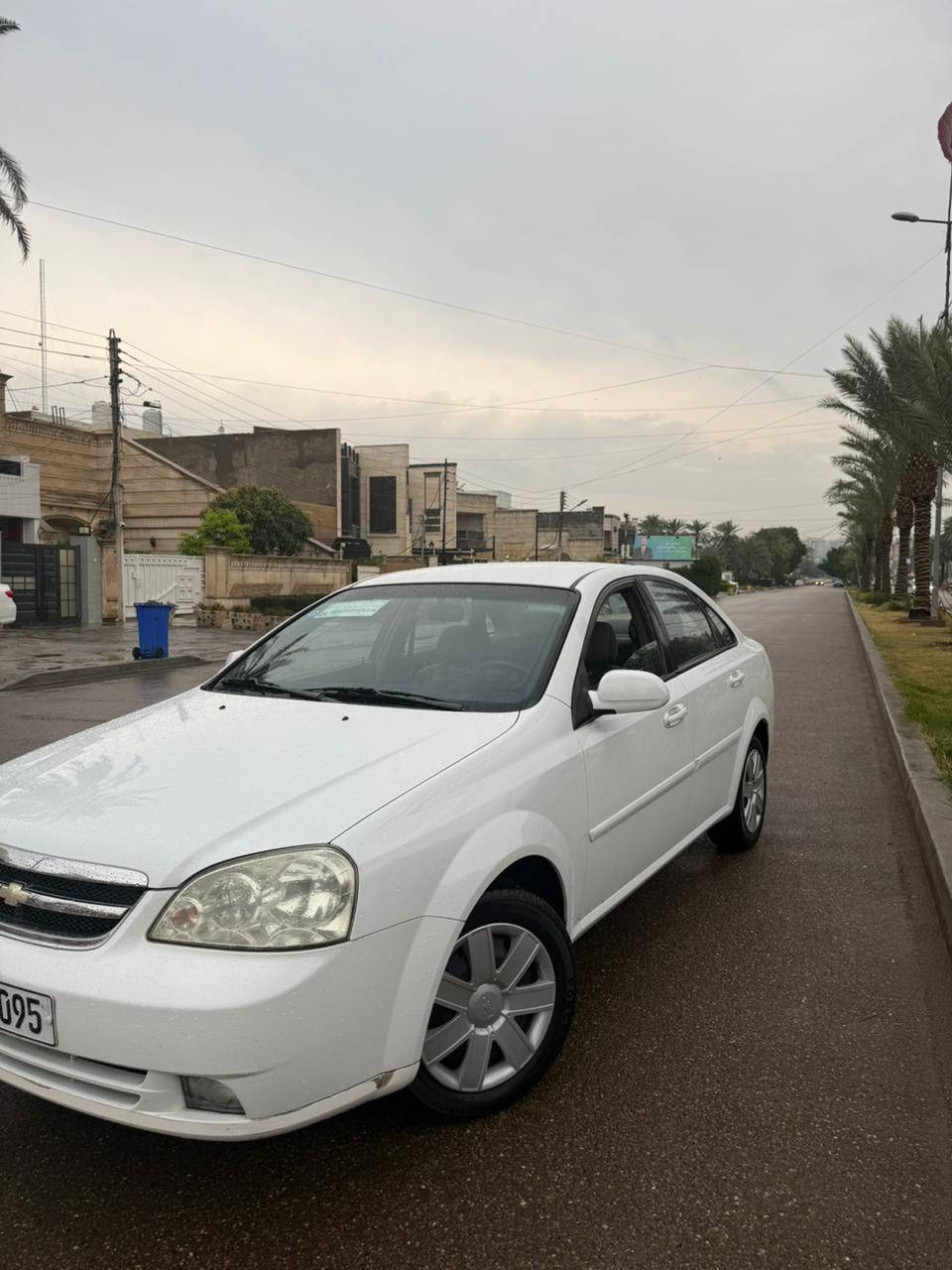 للبيع اوبترا 2011
استخدام شخصي 
السياره بأسمي رقم بغداد انكليزي 
وهزه جديده  السياره نظيفه كلش  ماشيه 92الف  تبريد تدفئه شاشه اندروير كامره دوشمه جديده السعر 92 وبيه مجال على كد الجيه سياره مابيه أي نقص مكاني بغداد السيديه 
لتواصل واتساب فقط ***********
