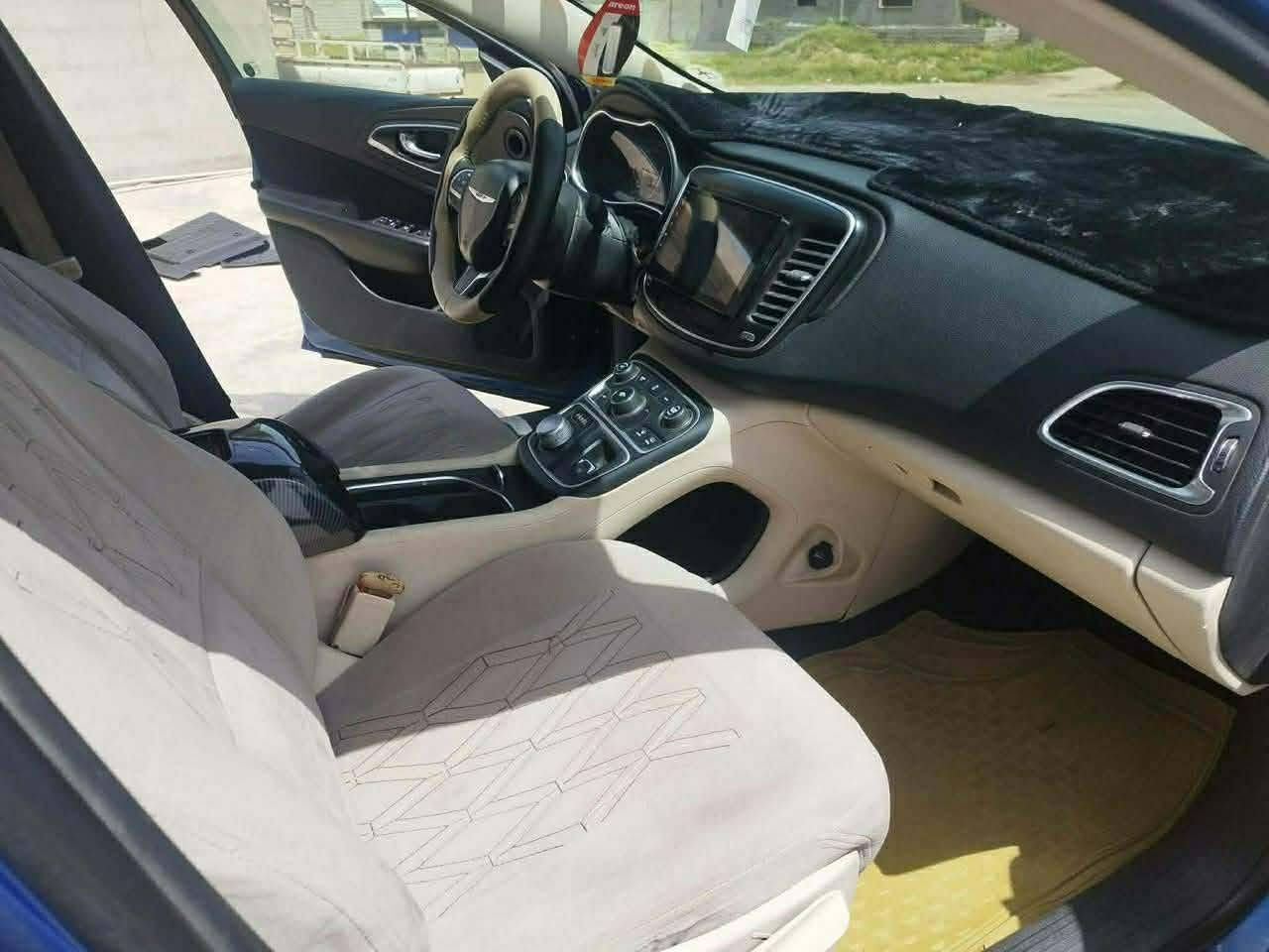 للبيع كرايسلر Chrysler 200) 200) ادوات متوم- بحالة ممتازة
ولون مميز
للبيع سيارة كرايسلر 200، تجمع بين الأناقة الأمريكية والأداء العملي. السيارة نظيفة جداً وجاهزة للاستخدام الفوري.
المواصفات:
(Tigershark) لتر 2.4 سلندر بسعة 4 :المحرك اقتصادي جداً في استهلاك الوقود وقوي الأداء.
اللون: أزرق ملكي (جذاب ومميز).
ناقل الحركة: أوتوماتيك 9 سرعات (تبديلات سلسة).
الحالة العامة: گير ومحرك شرط انطييك بيهن سياارة استعمال منزلي واقتصادية الى درجه ).
المميزات الإضافية: (دخول ذكي، تشغيل بصمة، شاشة, تحكم سكان, مثبت سرعة ، كشنات جلد  ).
السعر المطلوب: (47$) ويرهم مراووس


**إذا كنت صاحب هذا الإعلان وتريد حذفه لأي سبب، رجاءا أرسل رسالة إلى الدعم الفني**