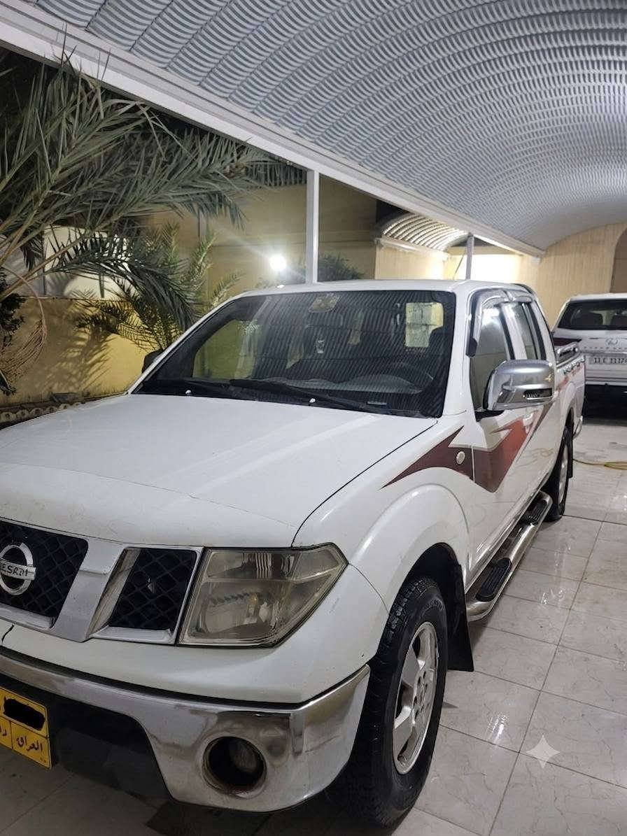 نيسان نيفارة موديل 2013
محرك (2500cc) 6 نمر
رقم دهوك بسم كردي
السيارة بيه اربع قطع صبغ ابيع حزام 
السعر 85
المكان النجف الاشرف 
رقم *********** بيه واتس
