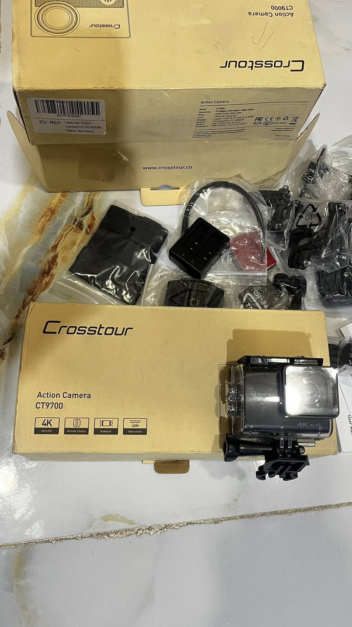 وثّق لحظات سفرك بدقة 4K! كاميرا احترافية مع كامل ملحقاتها للبيع.
1-دقة التصوير: 4K فائقة الوضوح (تصوير سينمائي للرحلات والمناظر الطبيعية).

2-الميزة الأهم: تدعم الربط اللاسلكي مع الهاتف (Wi-Fi/App) لنقل الصور والفيديوهات فوراً ونشرها

.

3-التصميم: حجم مثالي للسفر، خفيفة الوزن ولا 

تأخذ مساحة في الحقيبة

4-بطارية إضافية (لضمان استمرار التصوير طوال اليوم).


**إذا كنت صاحب هذا الإعلان وتريد حذفه لأي سبب، رجاءا أرسل رسالة إلى الدعم الفني**