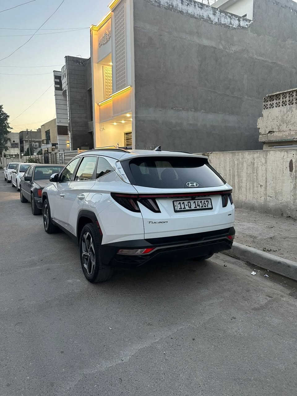 توسان موديل 24 وارد امريكي السياره بيهة تبديل بنيد فقط بدون صبغ وبدون معجون نهائيا + صور الحادث مرفقه مع المنشور
اللون ابيض مثل ما موضح بالصور 
رقم بغداد سنوية جديدة تحويل ثاني يوم
ماشية 48 كيلو بالميل تقريبا 30
موصفات فول 
1️⃣ بصمه
2️⃣فتحه سلايد روف 
3️⃣شاشه كبيره + كاميرا دوارة بلادية  
4️⃣تشغيل عن بعد
5️⃣كشنات جلد +كشنات كهرباء
6️⃣جنطه كهرباء 
7️⃣رادار امامي وخلفي وجانبي 
8️⃣اشاير بل مري 
9️⃣سايد بريك بصمه
🔟لد نهاري ليلي +اشاره ترحيب عند الاقتراب 
1️⃣1️⃣ ويل كب كروم حجم 19 
1️⃣2️⃣ شاشه تدعم الكار بلي
1️⃣3️⃣ بكلايت لد
1️⃣4️⃣ تحكم إستيرن + قياده ذاتيه 
1️⃣5️⃣ ثلاث وضعيات قياده 
1️⃣6️⃣ كشنات تدفئه

للاستفسار الاتصال : ***********
العنوان بغداد الاعظمية 
السعر : 188$
