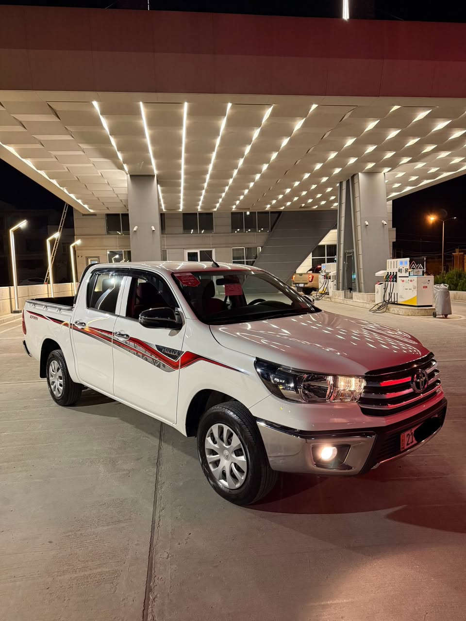 تۆیۆتا هایلۆکس 2025 گێڕ عادی سفری شەریکەی ساز
دەرەجە یەک چەکمەجە و بۆنیت جەک
٧ هەزار ڕۆشتووەو یەک دەستەو بەناوی خۆمانەوەیە 
دەعامی بۆ دەعامی هیچ هیچی پێوە نیە وەک سفرە
***********
***********
