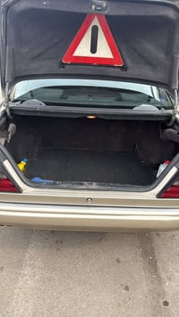 اللهم صل على محمد وال محمد    السلام عليكم مارسيدس دب 1989 لون شمباني ...