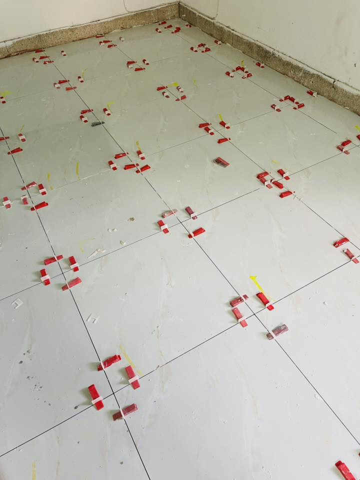 سلام عليكم شغل جدران وارضيات
وكوبلنات شغل فوول الاسعار مذكورة متفرغ الاحد

60*60.      4500

30*60.       4500

80*80 و30*90.   5000

120*60.      8000

***********

***********
