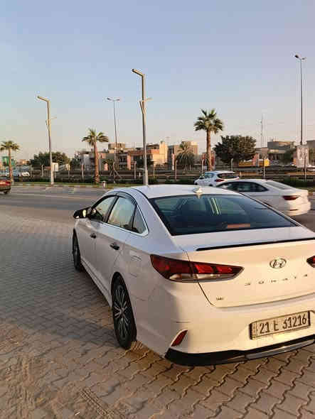 من رخصة الادمن 
سوناتا موديل 2019 SE وارد امريكي ضربتهة جاملغ عكس السايق وداخل العراق ضربة باب السايق محرك GDI 2400 ولسيارة بيهة طكع بالصبغ بالبنيد شبر ولقمارة شبر السيارة اي نقص ما بيهة كاملة سيارة بلادي بالكامل شرط التحويل السعر ١٤٧ وبيهة مجال بسيط مكان السيارة بغداد غزالية ***********
