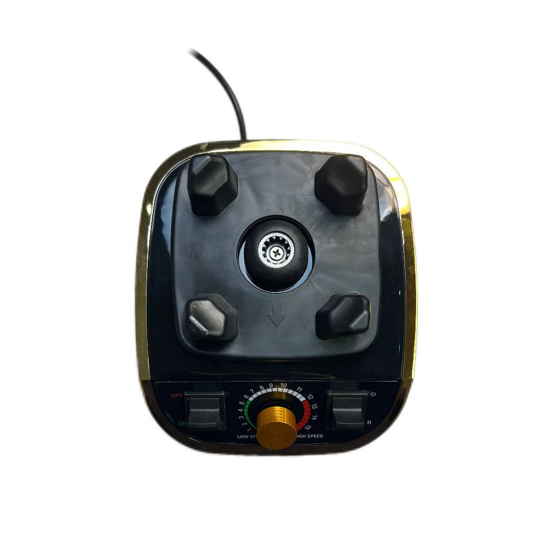 خلاط كهربائي بسعر 37 الف 
توصيل بغداد 3 الاف محافضات 5

عالي الكفاءة بقدرة 1500W

 محرك نحاسي قوي لضمان أداء مستقر وعمر أطول
 
شفرات ستانلس ستيل قوية لطحن وخلط سريع وفعّال
 
تصميم آمن وسهل الاستخدام
 
سعة كبيرة تناسب الاستخدام اليومي والعائلي

مثالي لتحضير العصائر، السموذي، الشوربات والمكسرات

 الموديل: CR-766
 
السعة: 2.0 لتر
 
القدرة: 1500 واط
 
الجهد: 220 فولت ~ 50 هرتز
 
نوع المحرك: نحاسي نقي
 
نوع الشفرات: شفرات ذهبية عالية السرعة
 
مادة الكوب: بلاستيك غذائي متين
 
الابعاد : الطول 22cm ‘ العرض 16cm ‘ الارتفاع 48cm


**إذا كنت صاحب هذا الإعلان وتريد حذفه لأي سبب، رجاءا أرسل رسالة إلى الدعم الفني**