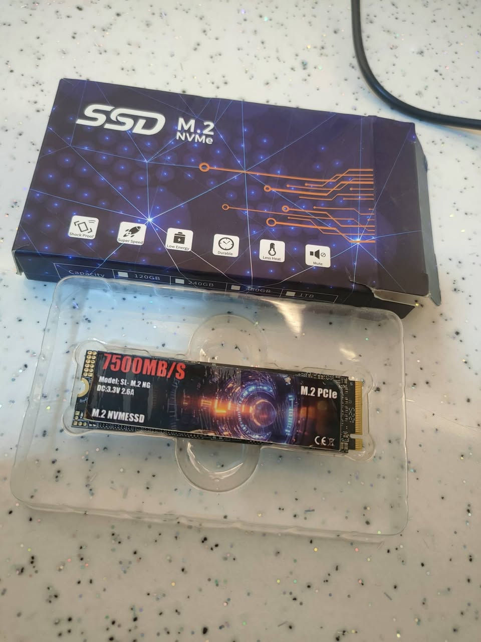 هارد داخلي ٢ تيرا
٣٥ مع التوصيل


**إذا كنت صاحب هذا الإعلان وتريد حذفه لأي سبب، رجاءا أرسل رسالة إلى الدعم الفني**