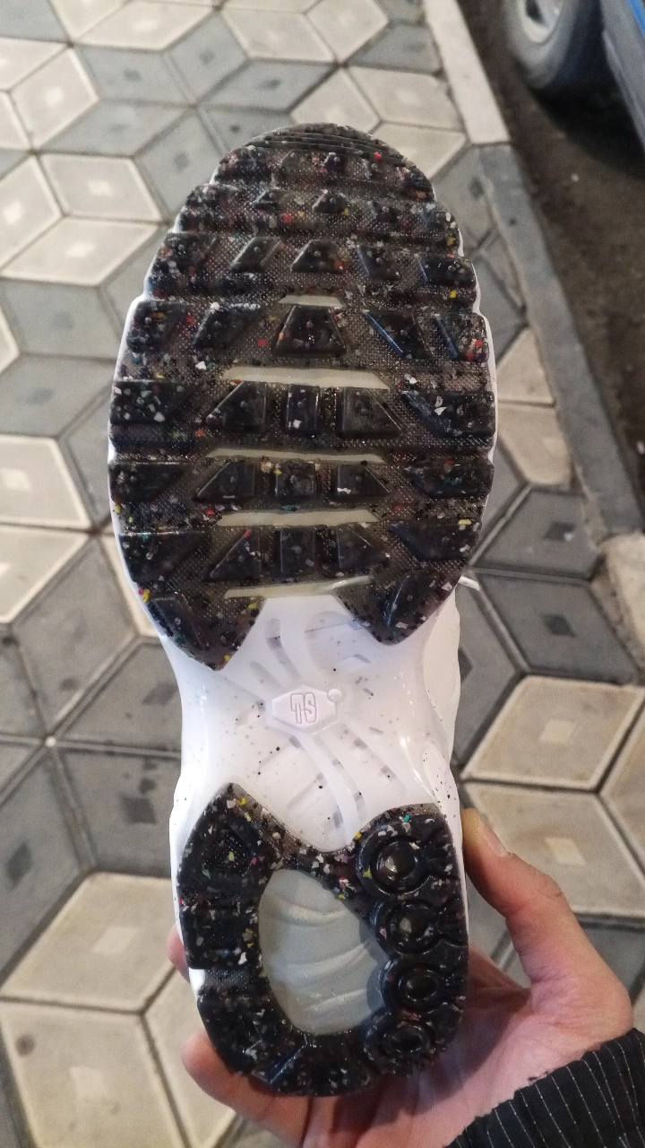 العنوان الاعضميه شارع الضباط
يوجد خدمه توصيل وهاذه رقمي ***********
سوبر كريمه اصليات لقطع مختلفات وجدد كلش
