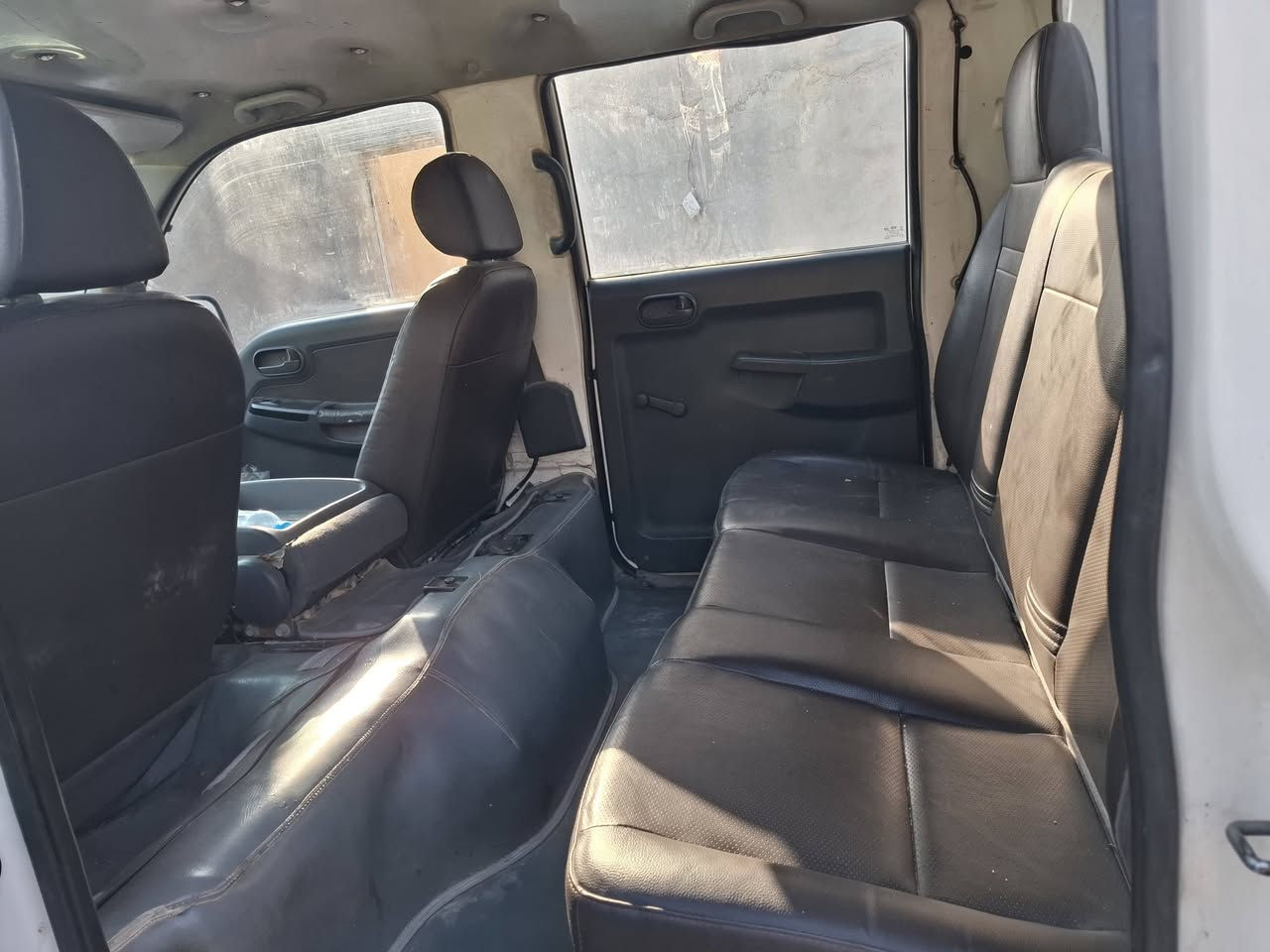 كيه دبل قماره ٢٧٠٠موديل ٢٠١٦ماشيه ١٧٠بيها مكانات صبغ محرك لاتنقيص ولاتبخير شاصي رقم شاصي حداديه زيرو توه مسويها تخم تايرات كهربائيات كلها منضومه زنون شاشه مابيها اي نقص السعر ١٢٥بيها مجال قليلالعنوان ابو الخصيب ***********
