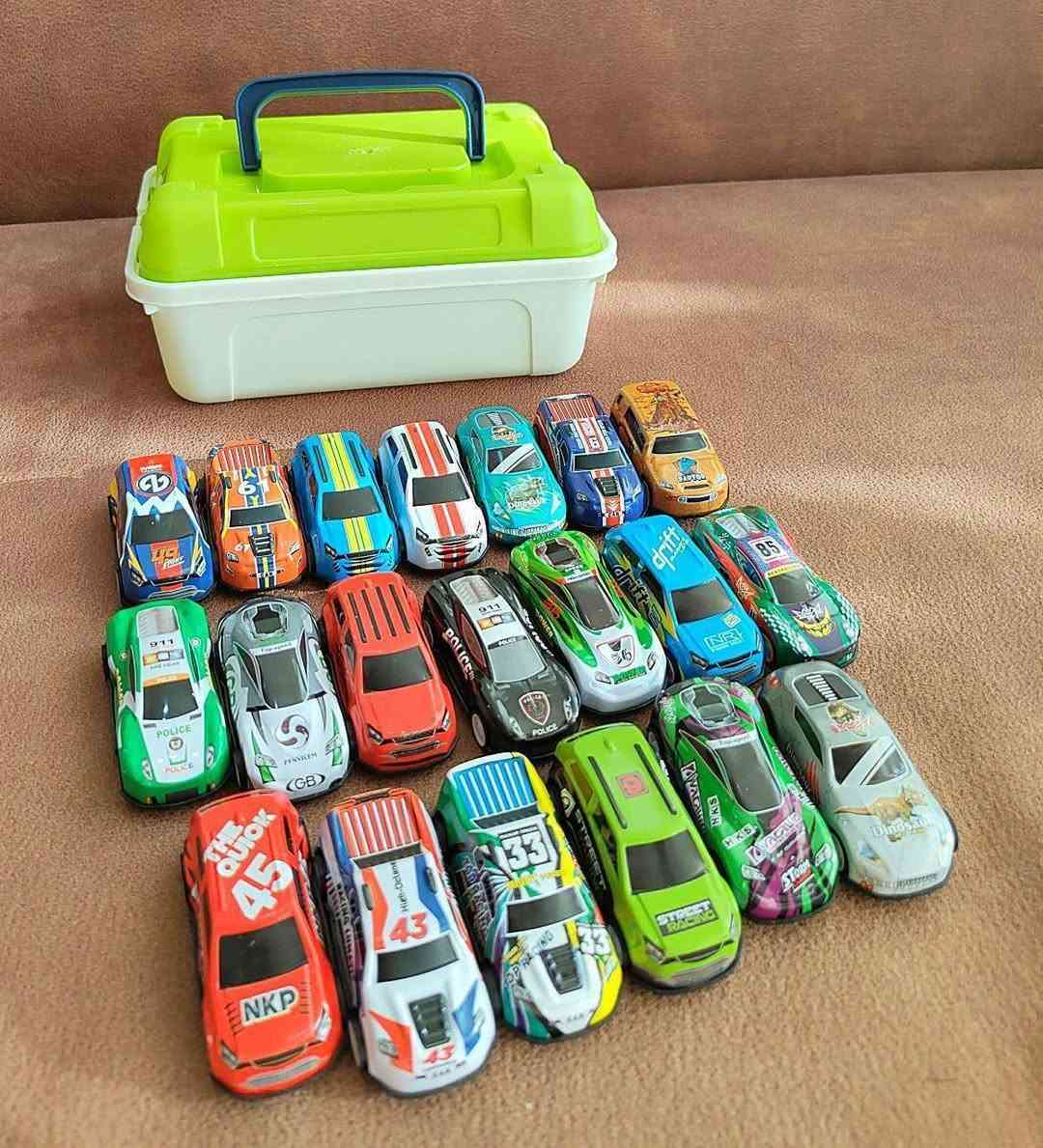 🌸 Spicial 20 Alloy Car 🌸
🧡 بسعررررر روعه 🧡 
♥️ الي مش هياخد من بوكس العربيات داا هيفووووته كتير 
🧡 بوكس عربيات معدن بوووول باك 20 عربيه اجمل من بعض بموديلات والوان مختلفه و خامه معدن ممتازه 
💛 عربيات سباق بول باك سريعه جدا جدا اول ما نسحب العربيه لورا بتجري لوحدها 
💚 لاجمل تحدي سباق سيارات بين الاخوااات 
💙 بنقسم العربيات كل طفل 10 عربيات وبيبدأو السباق الي عربيته بتسبق بيكسب العربيتين و الأشطر الي هيكسب كل العربيات عنده


**إذا كنت صاحب هذا الإعلان وتريد حذفه لأي سبب، رجاءا أرسل رسالة إلى الدعم الفني**