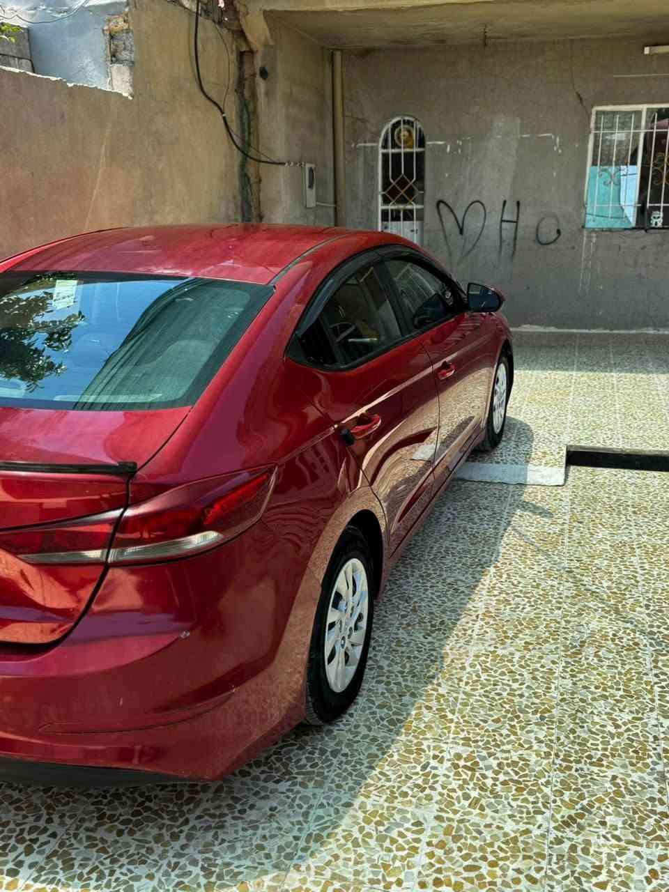 النترآ للبيع موديل 2018 وارد امريكي كير عادي  سياره باسمي شرط تحويل عنون موصل
رقم الهاتف  ***********
***********
