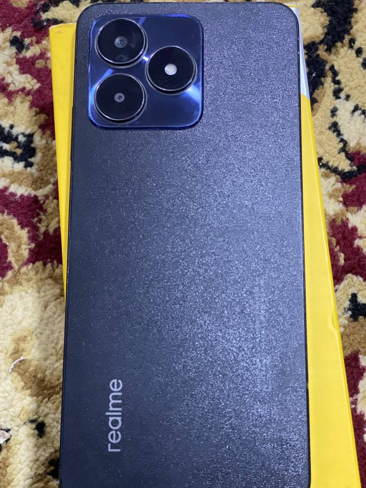 سلام عليكrealme c53 لبيع مبدل شاشه لتواصل على هاذ الرقم ***********
