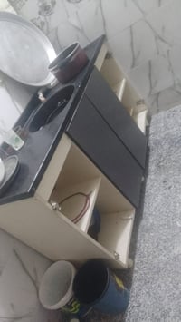 سنك مرمر اربع بيبان للبيع بس يرادله بيبان اثنين سعره 50,000 التفاصيل 0...