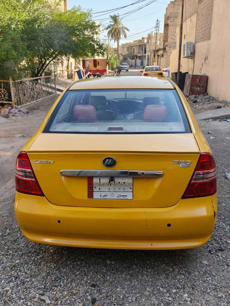 السلام عليكم سيارة ليفان ٦٢٠ موديل ٢٠١٣  كير كفاله محرك كفاله كله جديد حداديه جديده تبريد على السويح سياره مكفوله من الحادث بيه شويه صبغ جماليه  السعر ٤٠ ورقه وبيه مجال  بإسمي السنويه رقم الهاتف ***********
