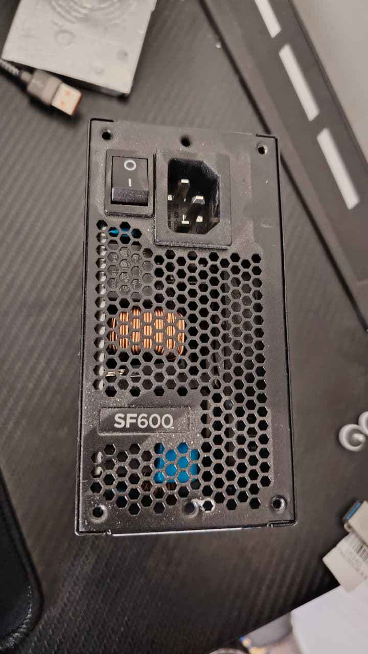 السلام عليكم 🌹 
بور سبلاي من كورسير نوع sfx صغير الحجم تقييم gold
600w
كيبلات كاملة
1 8pin cpu
2 8pin gpu
Mb 24pin
Sata cable 

شغال ما بيه اي خلل استخدام شخصي
سعره 80 الف ويه التوصيل قفل 🔒

بغداد حي اور
*********** بغداد, العراق
