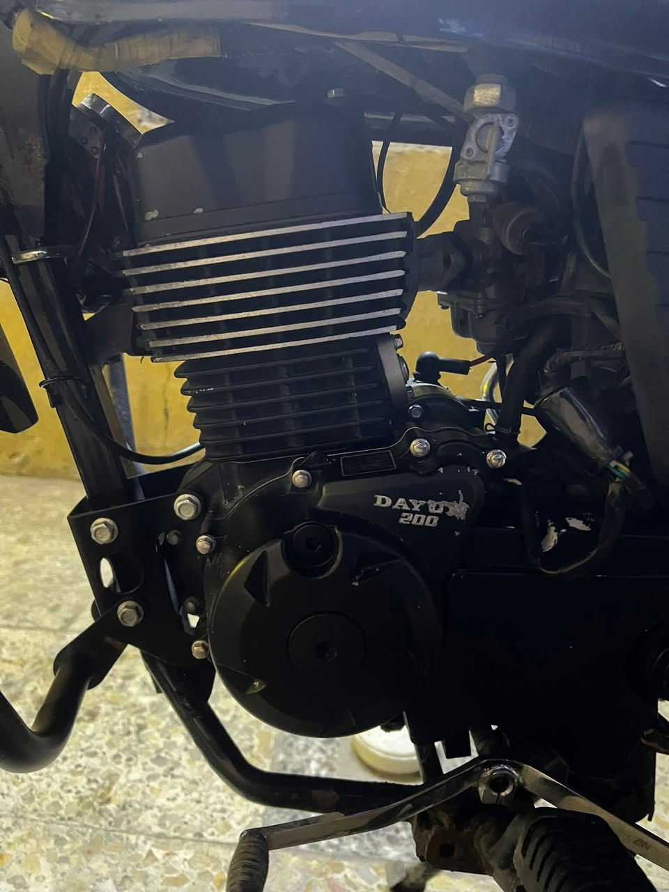 لسلام عليكم شباب دراجة دايوان مديل 2023 دراجة خير من الله مكينة مكفوله برغي ما مفتوح بيها دراجة مرقمه سنوية بغداد السعر 2300 و بيها مجال العنوان بغداد ملاحظة الصندوق مو وياها للتواصل ***********
