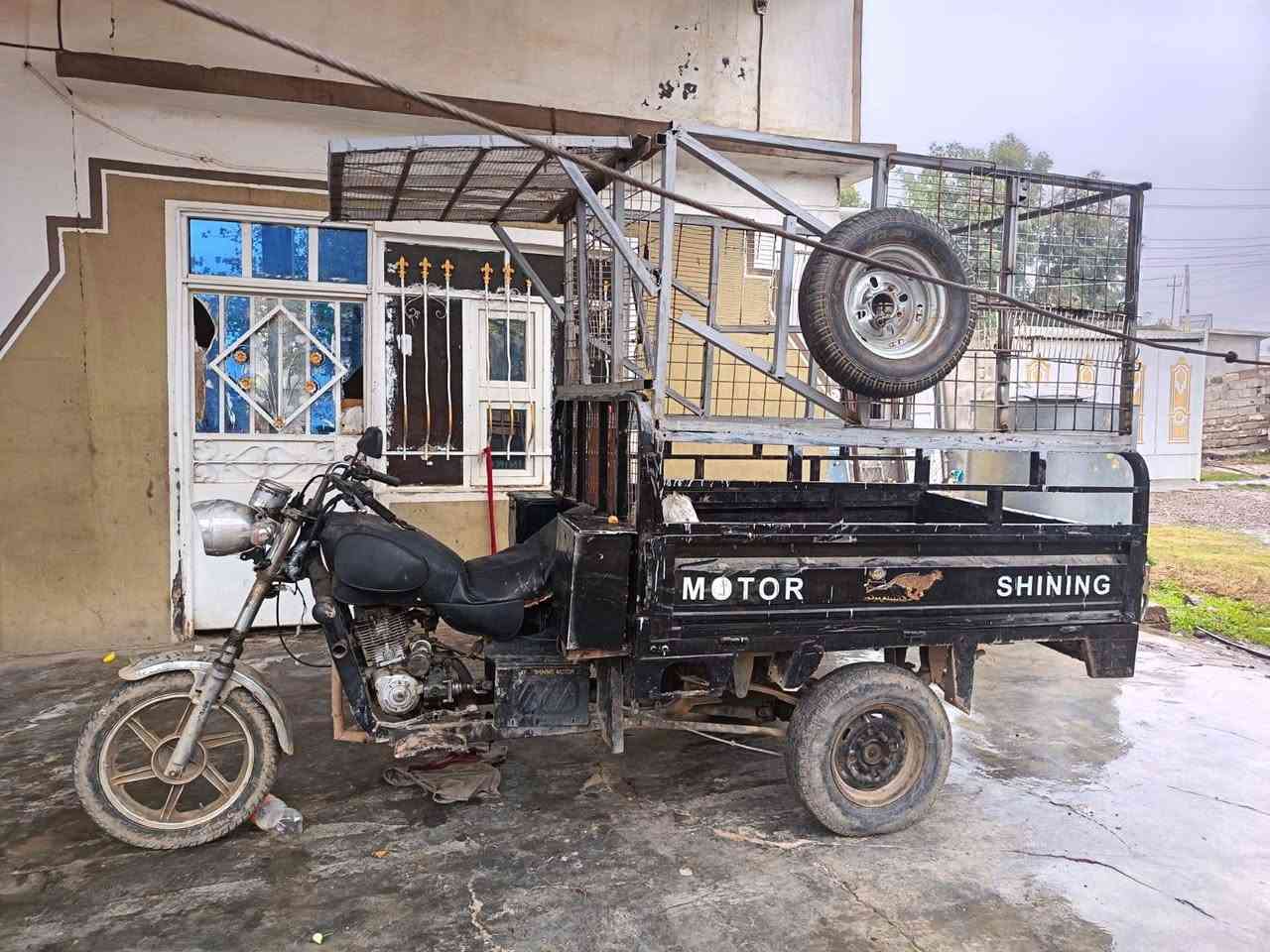 ستوته لبيع سعر 700 وبيها مجال بس البحرك تعبان شغاله نكر سلف ***********
