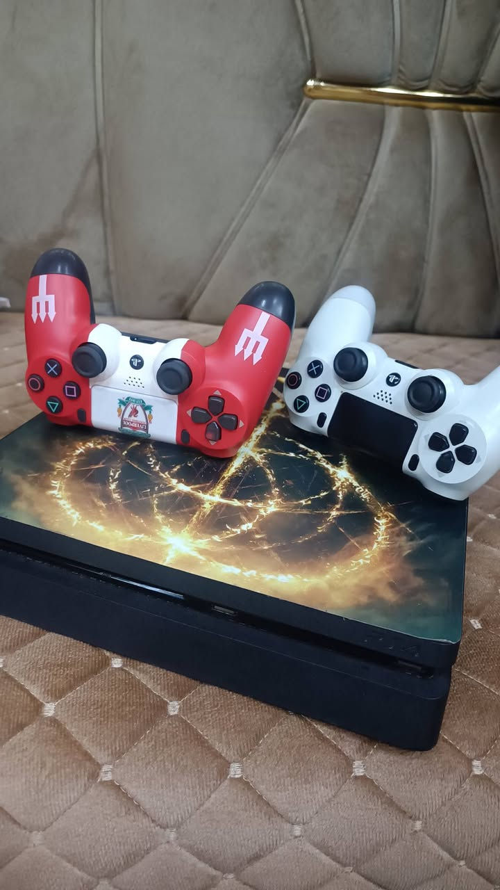 للبيع بلي فور سلم مهكر نضام 12 نضيف حيل ويا يدات ثنين والعابه حيل قوية جهاز مال بيت نضيف سعره 255 وبي مجال ***********
