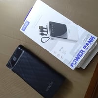 بطاريه شحن طوارء بور بان للبيع جددغيرمستعملات للبيع 07705858075