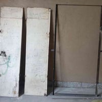 باب • للبيع • مراسلة خاصة