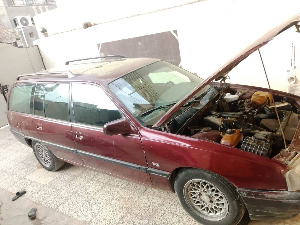 السلام عليكم اوبل اوميكة موديل 91 للبيع بسمي رقم انكليزي اديالة تحويل ثاني يوم كير محرك  جدد حاوية تخم تأير تخم ويل كب غرفتهة كلهة عل شركة ابلادية شواصي شركة السعر 28وبية مجال المكان بغداد العبيدي رقم التلفون *********** ‏‪الرقم الثاني /‏‪***********‬‏
