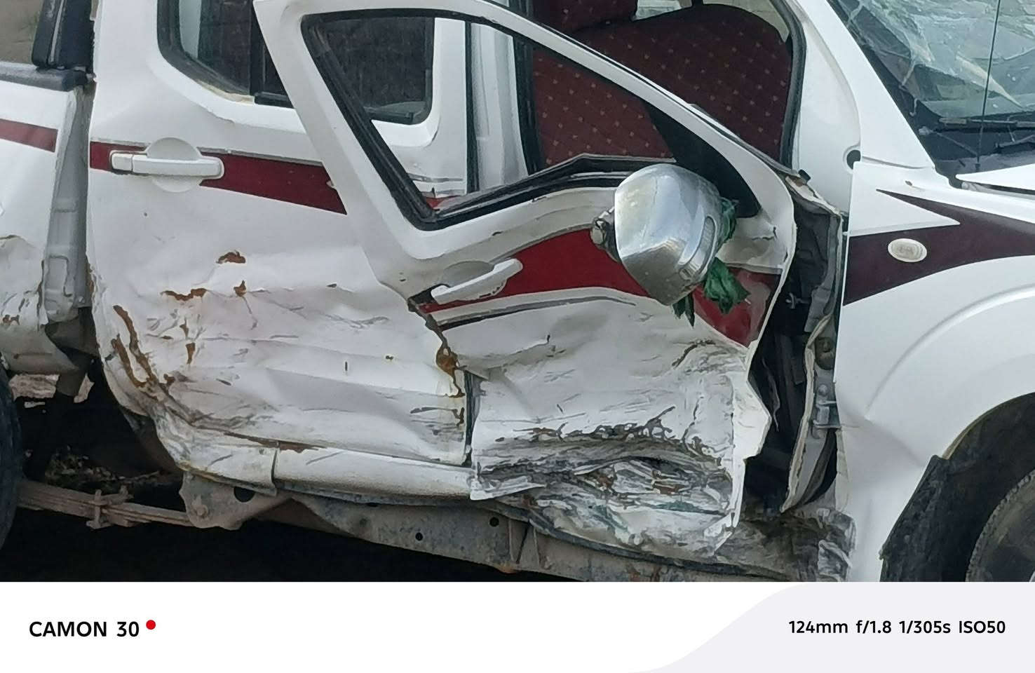 سياره نيفاره للبيع على ضررها مكانها واسط... العزيزية.. سيد الشهداء للاستفسار الاتصال ‏‏‪***********‬‏
