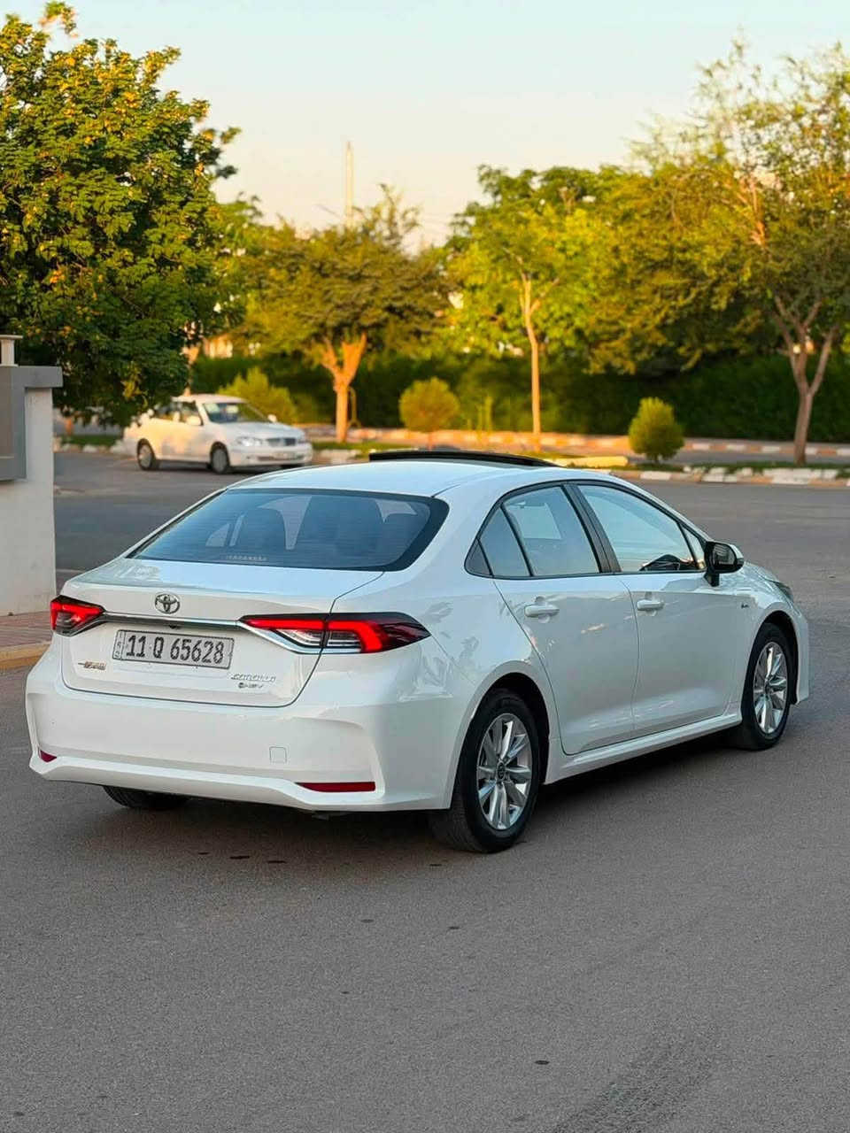 تويوتا كورولا  2025 شكل الخليجي فول مواصفات

محرك 1800 هايبرد 

ماشية 52 الف 

تبريد قطعتين

رقم بغداد باسمي

مواصفات :

بصمه + بصمه ابواب 

فتحه 

كشنات جلد اسود 

رادار + تحديد مسار + قيادة ذاتية

هاند بريك كهربائي + لايت زينون

عداد ديجيتال

درايف مود + أوتو هولد

فل سيستم إيرباك + مانع تصادم + مانع انزلاق

موجود السونار بالصوره

 

السعر 💵: 155💲وبيها مجال حك الجيه

للتواصل واتس او هاتف : ***********
