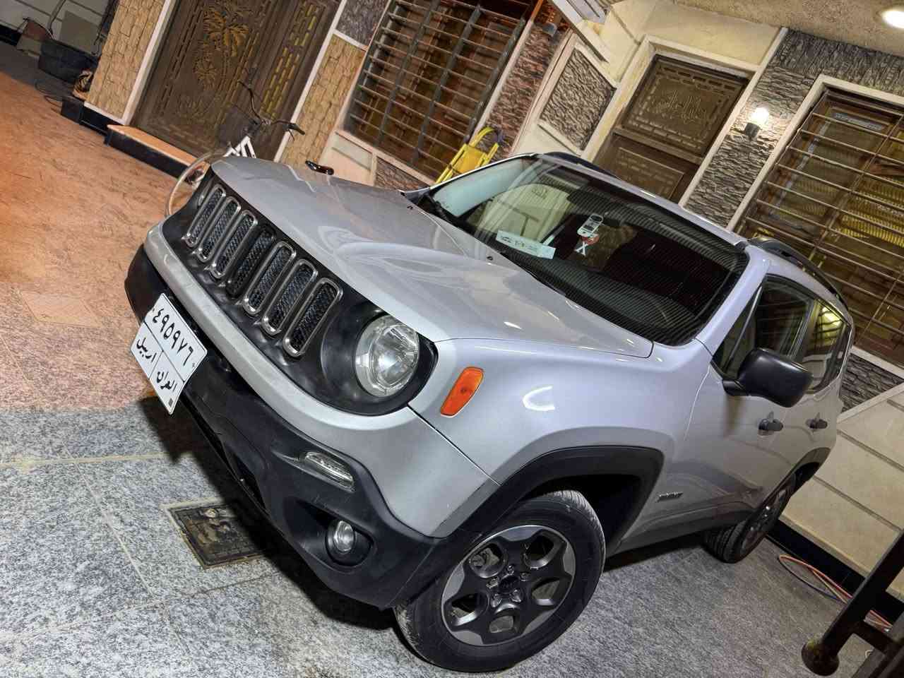 السلام عليكم 
جيب رينكد 2017 فول للبيع
محرك 2400
رقم اربيل بأسم شركة 
سياره ماشيه 92 الف كيلو
محرك كير حداديه تبريد كهربائي دواخل كله جديد بعده
كلشي بيه شغال وبلادي
فتحه ، شاشه. بصمه. تحمكات. سايد بريك بصمه.
حادثه فقط (بنيد) جنطه كلير امريكا سونار موجود 
سعرها 105$
مكانه بابل 
سياره مامتعوبه ابد وكلش نظيفه وبلعافيه ع ياخذه
اتصال او وات ساب ***********
