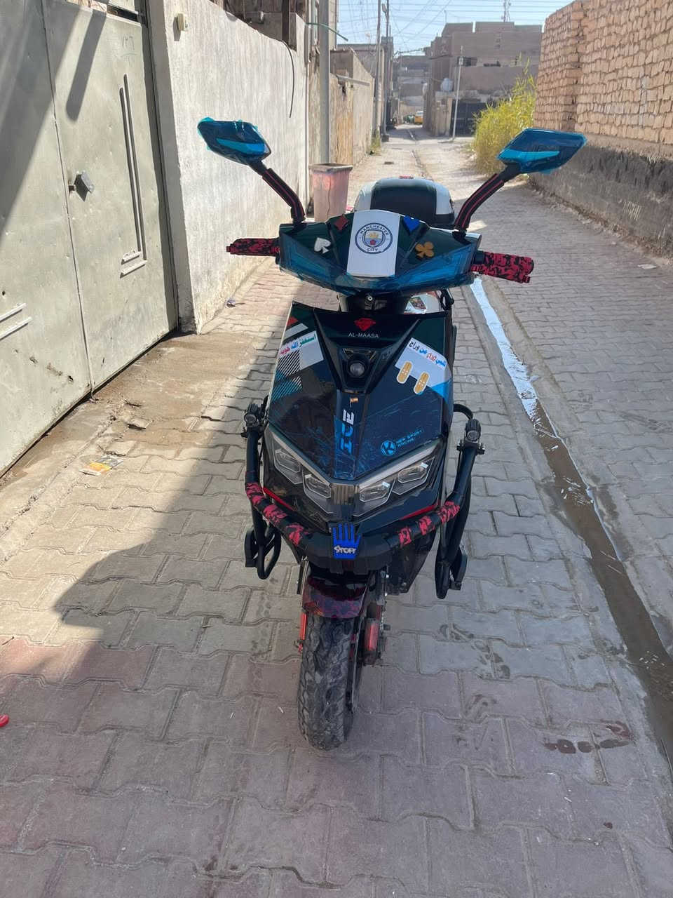 ⚡️ للبيع: وحش "الماسة" موديل 2025 (نظافة ومعدلة) ⚡️
يا ولد، الدراجة "لوز اللوز" وما شاكية من شي، متعوب عليها حيل ونظافتها تحجي عنها. للي يدور كشخة وقوة ومتانة.
• الموديل: 2025 (حديثة جداً).
• الشركة: طراز شركة الماسة المعروف بقوته.
• البطارية: طاقة فول (من 10 إلى 12)، يعني شيل إيدك من الهم، تمشيك مسافات وتبيض الوجه.
• الحالة: الدراجة "نضيفة كرت" ومتعوب عليها بكل تفاصيلها (إكسسوارات، دعاميات، وتغليف كامل).
• الأداء: دراجة من النوع القوي، مو مالت لعب، مالت شغل وكرف.
💰 السعر: 650 ألف (وبيها مجال قليل للشراي)
📍 المكان: [رمادي التاميم 8 أشباط]
📞 للتواصل: ***********
