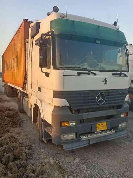 كتروز البيع موديل 2001 رقم دهوك راس وعربانه سعر 200وبيه مجال *********** عنوان بغداد
