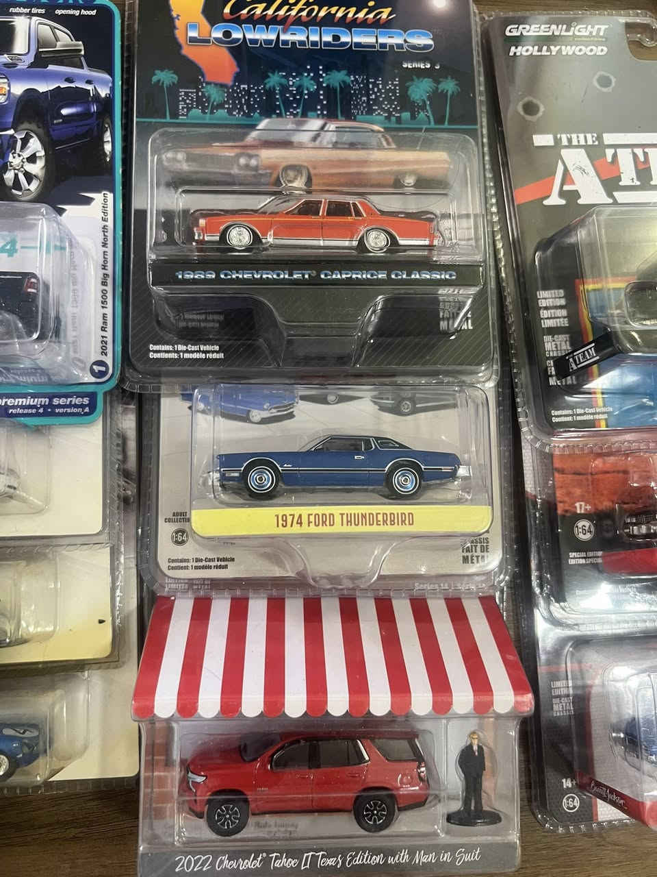 مساء الخير اصدقائي
1/64 من شركات مختلفه 
Greenlight &autoworld&hot wheels&johnny lightning
تباع المجموعه كامله 
سعر القطعه 16 الف. 
المجموع 336 الف قفل غير قابل للتفاوض 
الستلام مباشر. او توصيل


**إذا كنت صاحب هذا الإعلان وتريد حذفه لأي سبب، رجاءا أرسل رسالة إلى الدعم الفني**