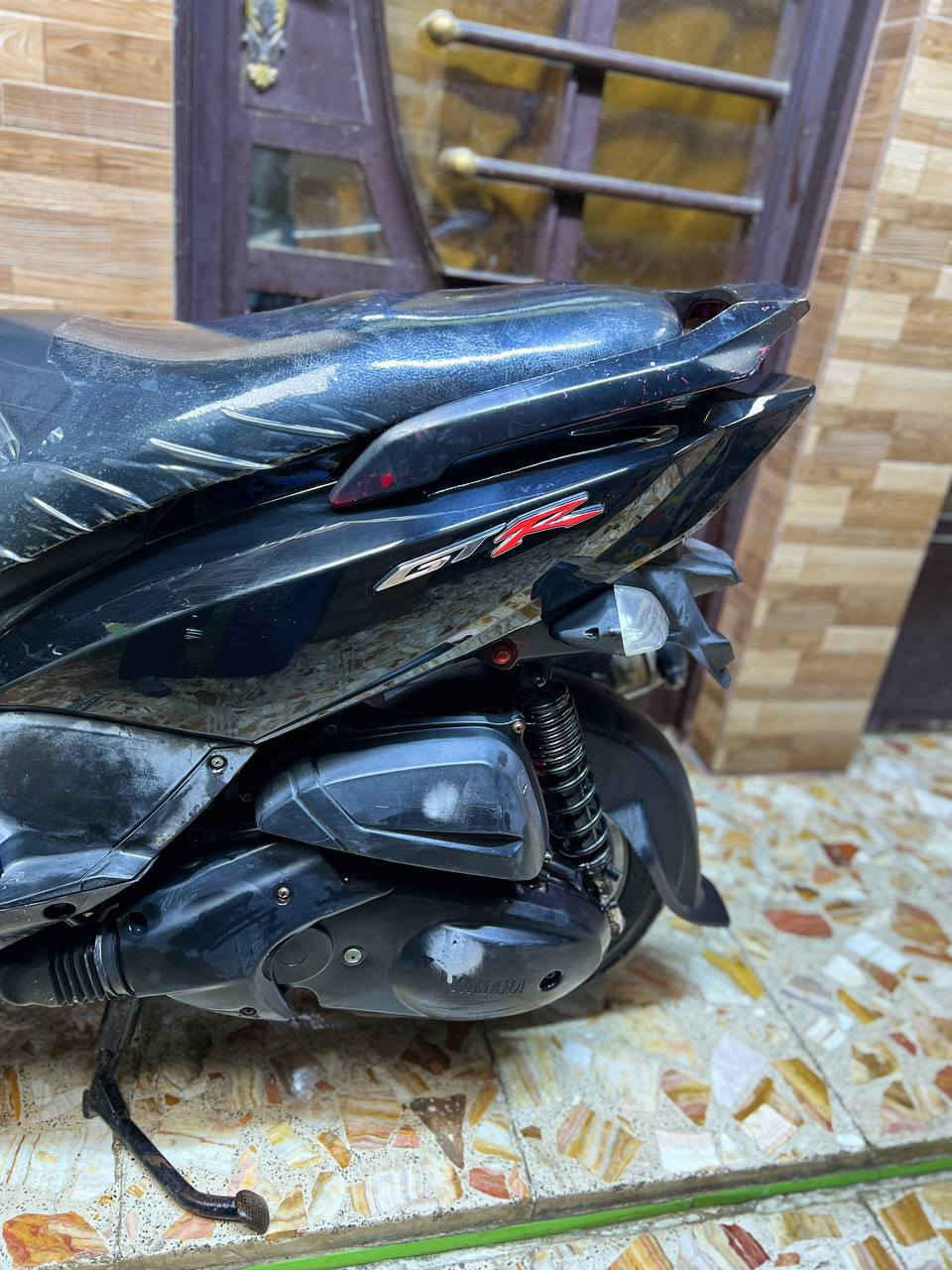 سلام عليكم
جي تي آر سودة نوزل بحالة الوكالة

الدراجة نضيفة مكينتهة بلادي ناعمة 

كهربائيات كلة شغال 
بريكات امامي و خلفي

بيهة ستم سماعات 
متصرف عليهة ربع

السعر 800 و بيهة مجال
مكاني بغداد 
الرقم ***********
