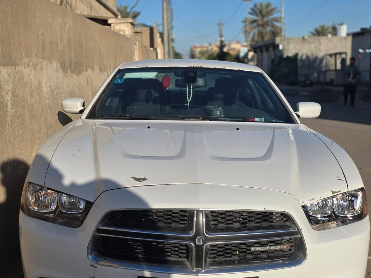 السلام عليكم جارجر مديل 2011 كنديه  كير مكينه مكفولات بصره السياره
حداديه جديده تخم تاير 
مكفوله ما عدا شبر بلجاملغ الامامي صبغ 
155وبيها مجال
رقم راعي السياره  ***********
