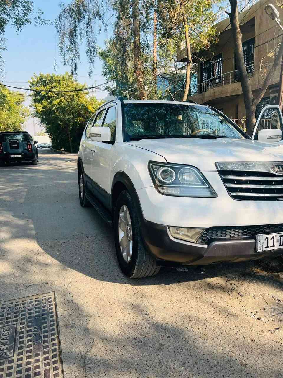 سلام عليكم
كيا موهافي موديل 2013 خليجي مرغوب 
رقم بغداد 
تو ويل موضح بلصور محرك 6سلندر ٣٨٠٠ مكينه مامفتوحه ستندر وشرط جديدة  السياره عليها ادامه كامله بلكات فيتبم نوزلات ذن الامور شرط مال وكاله شادلها الاصليات سيارة جديدة  ونضيفه كلش مال جناي احله من الصور

السياره بدون حادث بيها شخط بلباب الخلف السايق ومصبوغه نصها او ربعها وبخشم البنيد طخه شبرين او اقل فقط بدون حادث او ضربه قويه 

(البياع شراي لايوصلني فقط الجناي) 

 المواصفات: 
فتحة سقف
7راكب
3قطع تبريد
تدفئة كشنات
حساس خلفي
كامره خلفية

كراسي امامي تحكم كهرباء 
تحكمات ستيرن
مثبت سرعة
صندوق شفط
مري شفط
( السياره نص فول سويج مو مبصمه )
ماشية بحدود ال ٢٠٠حقيقي
باقي بيه مواصفات هواي العنوان ديالى الغالبيه
رقم الهاتف ***********
((السعر 148 وبيها مجال للشراي))
