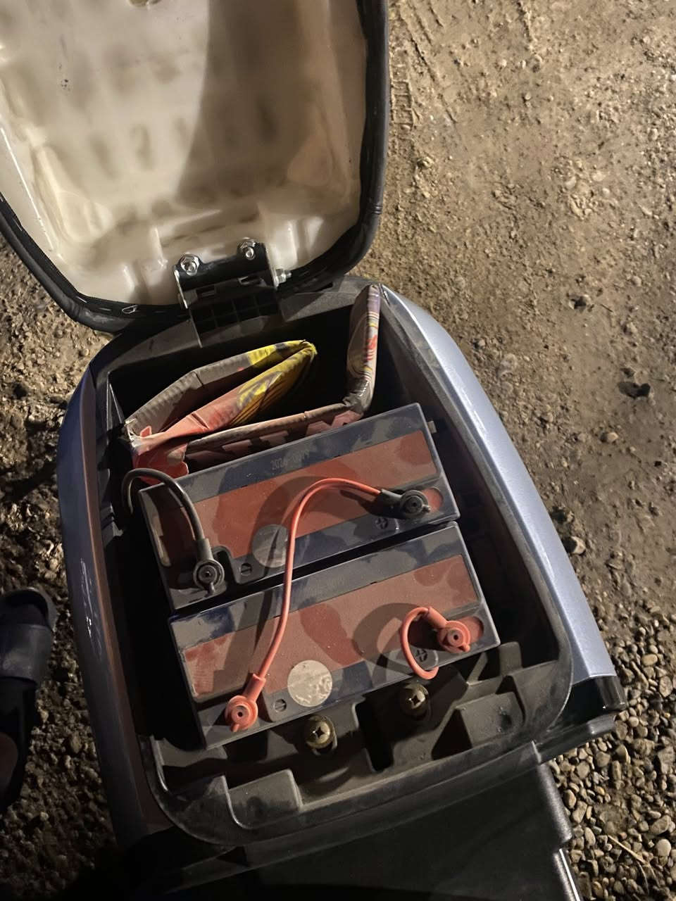 إسلام عليكم دراجه شحن للبيع دراجه R11. دراجه اخت لجديده نضيفه كامله مابيه اي نقص كله شغال عنوان ديالى بعقوبه تقاطع لساده السعر 550 بي مجال قليل. استفسار ***********
