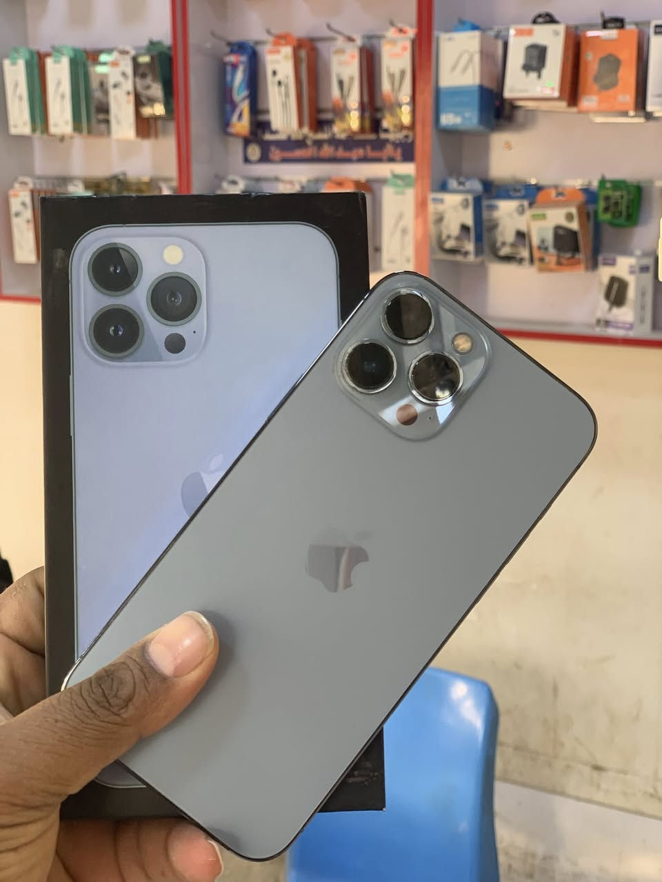 السلام عليكم
آيفونات 13برو ماكس 

ماستر AAA
الذاكرة 256
متوفر إقصاد على الماستر الرافدين 
مكفولات 
***********
***********
