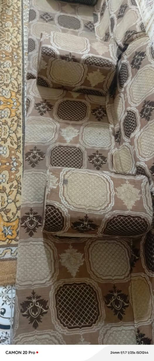 جلسه للبيع السعر٧٥  التواصل على هذه الرقم واتساب ***********
