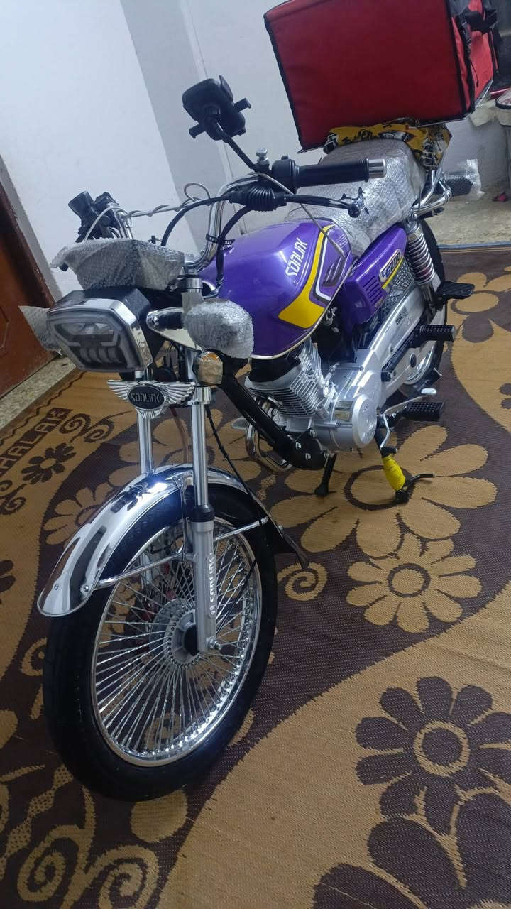 سلام عليكم دراجه سونيك تايكر 2025 (5) كير جديده اوراق مكاني بغداد حي اور ***********
