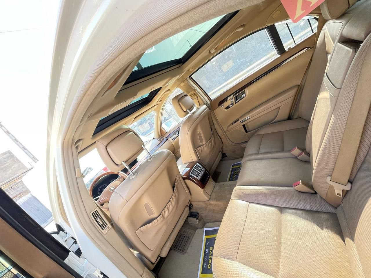 السلام عليكم ... للبيع

‏‎‏ Mercedes S350

‏‎اخوان السيارة خليجي 

........................................
‏‎مكفوله بي اي نقص كفالة عامه من دعاميه لي دعاميه گير محرك كلش بشرط 

سيارة فول مواصفات 

‏‎موديل 2012 

‏‎ماشيه 156 كيلومتر حقيقي

‏‎کشنات جلد

‏‎كشنات خلفي امامي كهرباء  وتدفئه وتبريد

‏‎كشنات ٤ ميموري

‏‎بانوراما

‏‎ثلاجه بلادي

‏‎ناظور ليلى

‏6 سيدي جنجر

‏‎لايتات زينون اوتو

‏‎تحكم ستيرن

‏‎صندوق شفط

‏5 بردات كهرباء

‏‎تبريد قطعتين ويه التكم

‏‎دبلات تعلى وتنصى 

3 انظمه سياقه سبورت وعادي وكستم

‏‎نظام دخول وخروج السايق من المقعد الامام

‏‎تجوات كهرباء

14يرباك

‏‎حساس امامي خلفي

‏‎كاميره خلفيه

‏‎باب شفط 

‏5 أبواب وجنطه بصمه

‏‎تشغيل بصمه

‏‎شاشه تسجيل دواره

‏‎تحكم بالبانوراما والأبواب والبردات من خارج السياره

‏‎اناره 3 الوان

‏‎ناظور ليلي

‏‎باقي  المواصفات معروفة 

‏‎‏‎مكان السياره البصره

سعر السياره 235 وبيها مجال الشراي 

رقم صاحب سيارة : ***********
