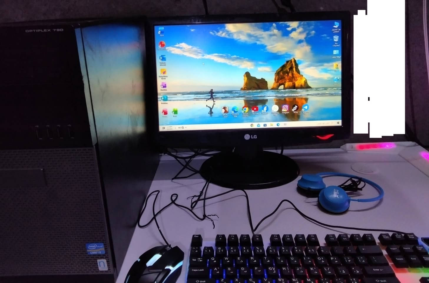 🔥 حاسبة Dell كاملة جاهزة للاستخدام
✅ المعالج:Core i3 الجيل الثاني
✅ الرام: 6GB
✅ التخزين: 320GB. hhd
✅ تشغل: برامج تواصل الاجتماعي+ برامج أوفيس + نت+الالعاب الخفيفه 
🖥️ شاشة  19 LGإنج
🖥️ كيس DELL opTlpLEX780   
⌨️ كيبورد + ماوس أصلي ضوئي
📌 الجهاز نظيف ومجرب 100%  
📍 المكان: (نجف الاشرف)
🚕 توصيل لجميع محافظات العراق
💰 السعر: 70


**إذا كنت صاحب هذا الإعلان وتريد حذفه لأي سبب، رجاءا أرسل رسالة إلى الدعم الفني**