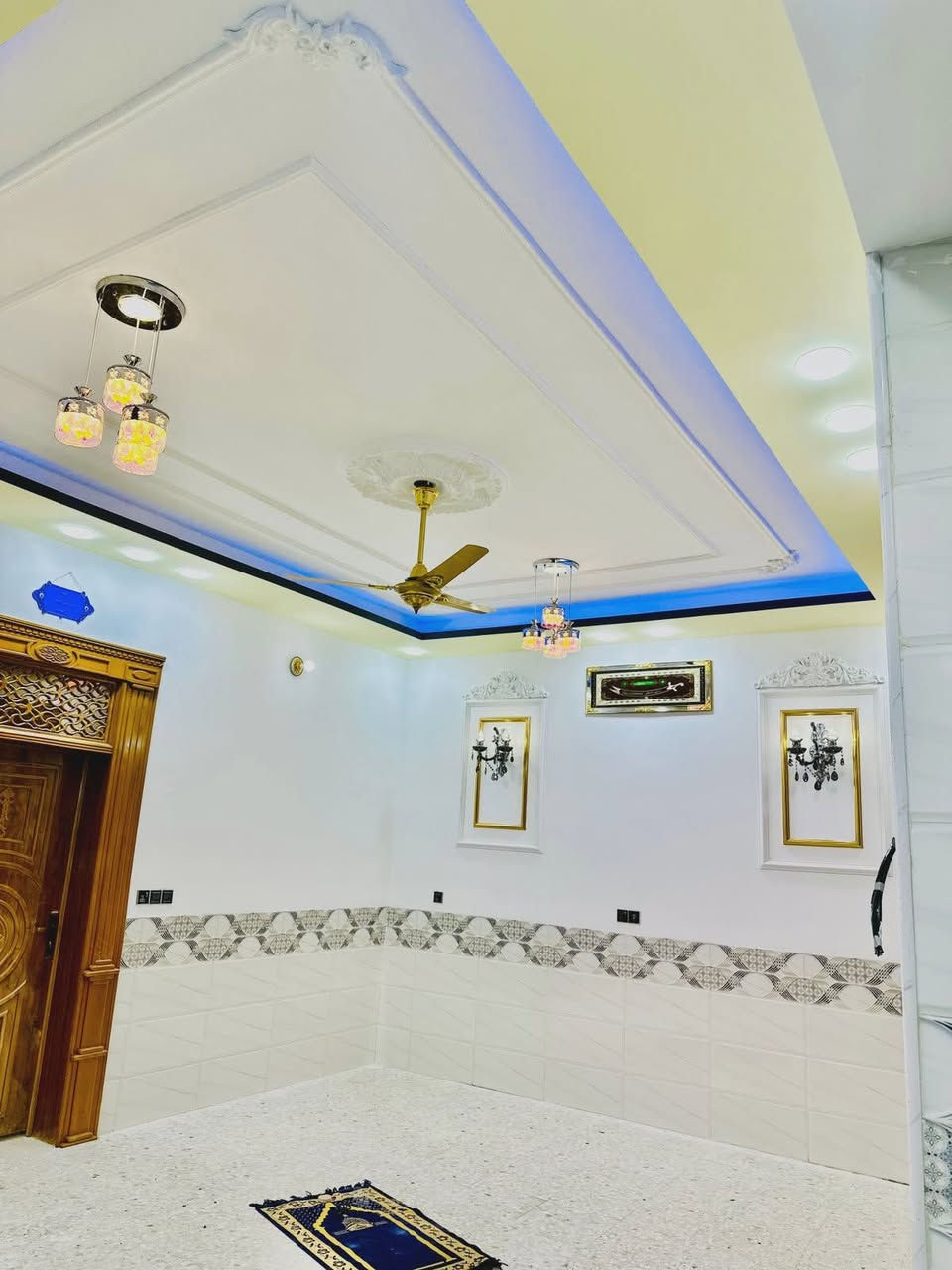 يا الله  دار للبيع
المساحه 200 م 🏡
حي النداء
 منطقة ٥٢ الف
شارع   المجمعات 
عامود  54  🛣
البيت شارع  15
مفتوح على شارع 60 او على شارع 25
غرب جامع الحسان  🕌 
البيت كامل مفتاح 🏘 
غرفتين    نوم     🛌
وصاله  💺 ومطبخ 
وستغبال   وصحيات داخليه    وخارجيه  🛀 
البيت ساس وسكف 
صب مركزي طابوك 
نهروان حداديه تفصال 
سراميك رضيه كاشي
البيت كامل مفتاح
ابو حسن يوجد واتساب 
استفسار نتصل وتدلل 
***********   📲
