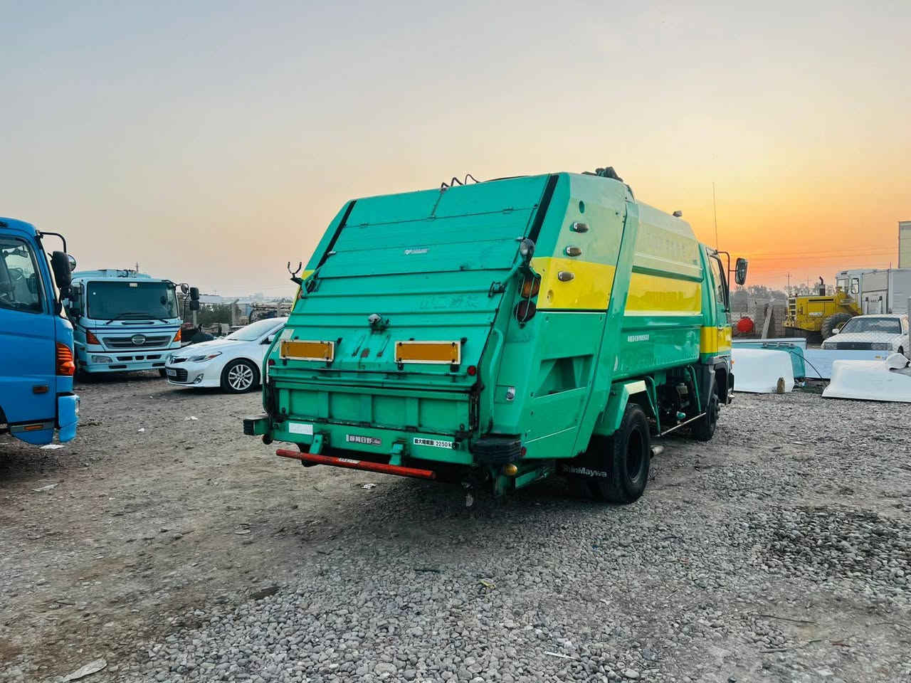 اللهم صل ع محمد وآل محمد 👍🇮🇶🇮🇶
هينو انكر كابسه نفايات كبسه 8 مكعب 
مكينه 6 سلندر بم ونوزل دخول جديد 
 معرض النصر / قضاء النصر / ذي قار 
***********
***********
