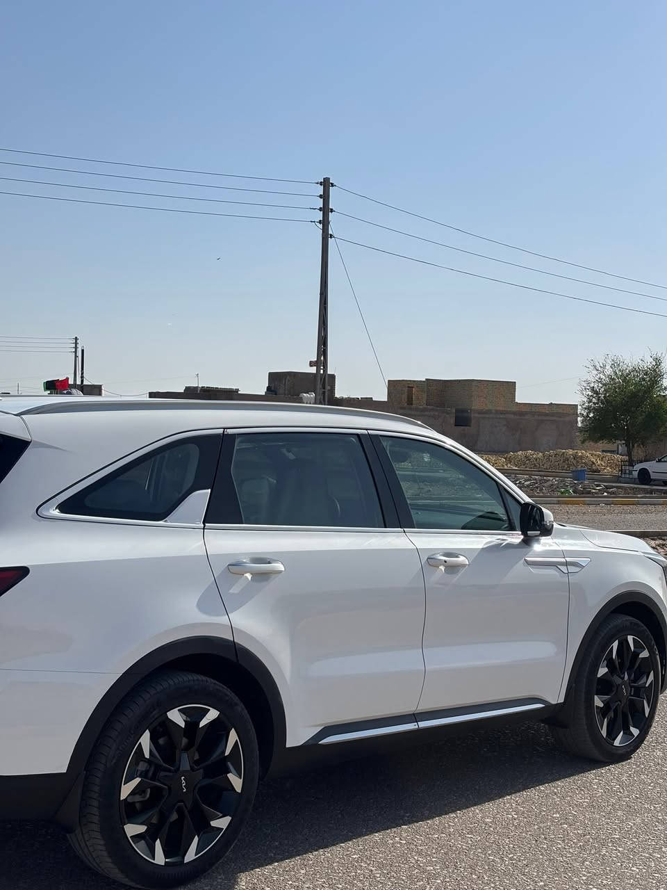 سورنتو 2025 خليجي
فول مواصفات عدا البانوراما 
رقم بغداد بـ أسمي 
حساسات اماميه خلفيه 
كامرتين 
ماشيه 40 الف 
ويل 20 
7 راكب 
6 سلندر 
وبعد بيها هواي مواصفات 
للأستفسار ***********
