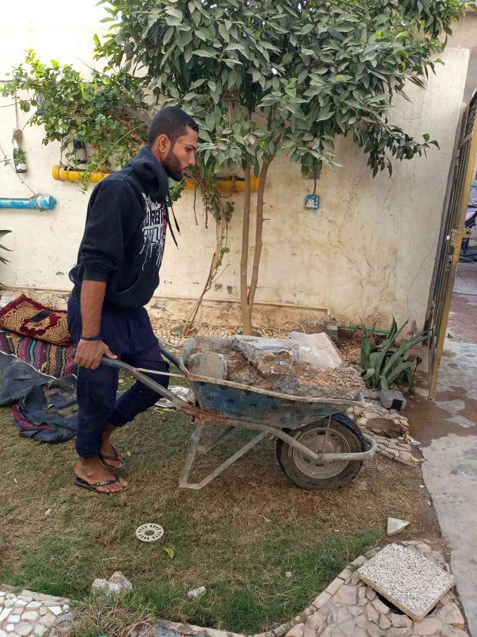 سلام عليكم  / يوجد كادر عمل جاهز/ تصعيد مواد/ تنضيف بيوت/ تفليش/ تكشيط/ تنضيف حدائق/ دفن نهري  / شقلنه ليل ونهار   /ومعداتنه جاهز/ ماعليك بس تصال على رقم  /     ***********سلام عليكم  / يوجد كادر عمل جاهز/ تصعيد مواد/ تنضيف بيوت/ تفليش/ تكشيط/ تنضيف حدائق/ دفن نهري  / شقلنه ليل ونهار   /ومعداتنه جاهز/ ماعليك بس تصال على رقم  /     ***********
