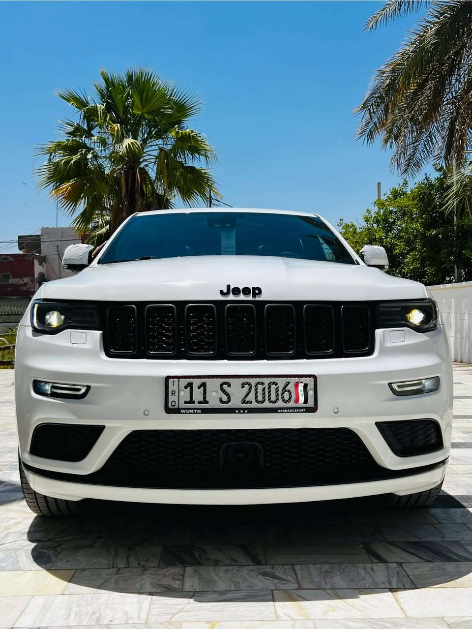 السلام عليكم شباب 😍
 للبيع جيب  S  ام الرادار الامامي 2022 خليجي اعلئ فئه بلجيب  💪
بسمي شخصيآ رقم بغداد شبه مميز تحويل مباشر 
وكاله هارلم  🇺🇸
مكفوله كفاله عامه حته الدعاميات   والكير والمكينه كارتون  مال جناي حصرآ 
ماشيه 30  الف  شرط الفحص والجهاز والسونار 
 فول مواصفات ١/١ S
رادار امامي 
اصطفاف الي وحده تطبك 
رادار جانبي نقطه عمياء 
سياقة الاليه مع تحديد المسار 
داخل احمر واسود    + سقف كنتاره 
حجم المحرك: 3600
فور ويل 4/4 ماوس 
دبل سلايت بانوراما 
تشغيل عن بعد 
شفتات ستيرن 
جنطه كهربائي شفط 
دبل كزوز خلفي 
حساسات اماميه + خلفية 
بصمه تشغيل بصمه ابواب
سستم صوت 12 سماعة 
دمامي خلفي بلصندوك
قطعتين تبريد ثلج 
كشن خزن ميموري 3 وضعيات
 مقاعد جلد اصليه احمر  كهرباء (تدفئة+تبريد) 
 كشن خلفية تدفئه
تدفئه بلاستيرن 
سيدي بلجكمجه  مع ريموتن تحكم بلشاشه 
مري  شفط 
مري قلاب ويه ال R
الداخل صاج ملكي  
 نظام_خرائط(نظام ملاحة)_Navigatio
 كامرة خلفية دوارة اصلية
 استيرن كهرباء +  تدفئة
 فول تحكم استيرن (جهتين امامي + جهتين
 مري _جانبي_تدفئة مرايا_جانبية_حساسة_للضباب_تعمل_
تلقائياً + اشارة بالمري 
 لايت عدسة زينون يصعد وينزل ويه الستيرن 
كشافات زنون 
زراكات لايت 
  باتري جديد تخم تايرات جديد دنلوب  صدر جديد 
كاعيات شركه جيب 
كلوب طوارء بلجنط
 برده صندوق شركه 
الاسبير المقدس بعد منازل 😅 انتاجه 21 مال شركه 
السياره جديده بمعنئ الكلمه ولا كلوب مشتغل بلدشبول حته السيرفز طافي  

للاستفسار / ***********
