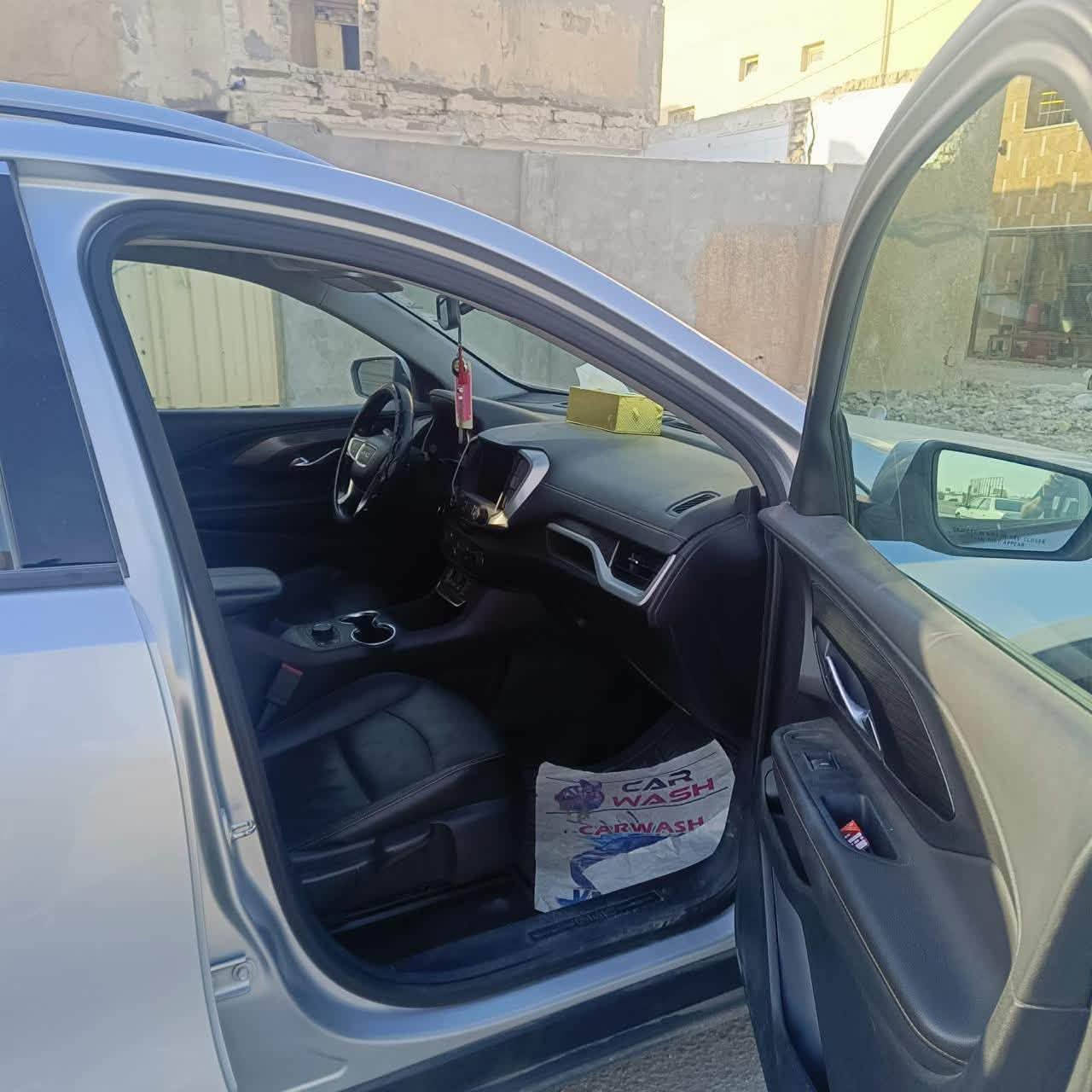 سيارة جمسي وارد امريكي
موديل 2020
كلش كلش نظيف ومكفولة
التفاصيل على الرقم رجاء
فقط سرقة بنيد وجاملغات
مابيها حادث مكفوله
١٦٥ وبيها مجال

***********
