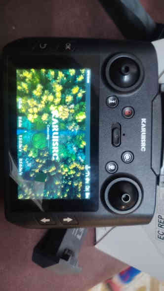 K600 جديدة تصوير HD رام 8  و ميموري وياهة جنطة و ريش و قاعدة تلفون احترافية *********** اتخل على يوتيوب و شوف المواصفات كلهة سعر 175 الف
